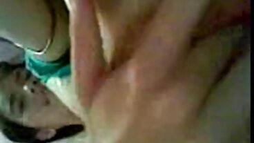 Babes ویڈیو کے ساتھ موہک انجیلا انجیلا