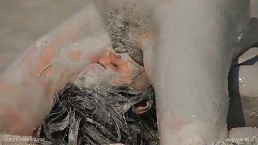 Coirl میں ریورس کے ساتھ خوبصورت Kiara کی طرف سے رات کے 18 VideoZ