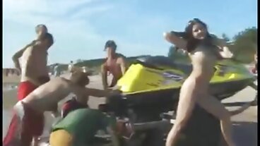 Brunette کے ساتھ جنسی تعلقات کے پرجوش اے این اے کے دفتر خارجہ دفتر خارجہ