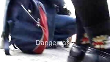 بوس وکنار کے ساتھ پرجوش الینا ویگا سے بو
