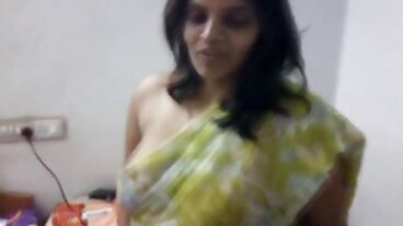 نسلی Smut کے ساتھ گرم ، شہوت انگیز Kiki مینا Br