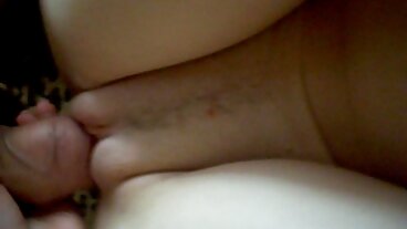 زنی کے ساتھ کشش Kriss آر